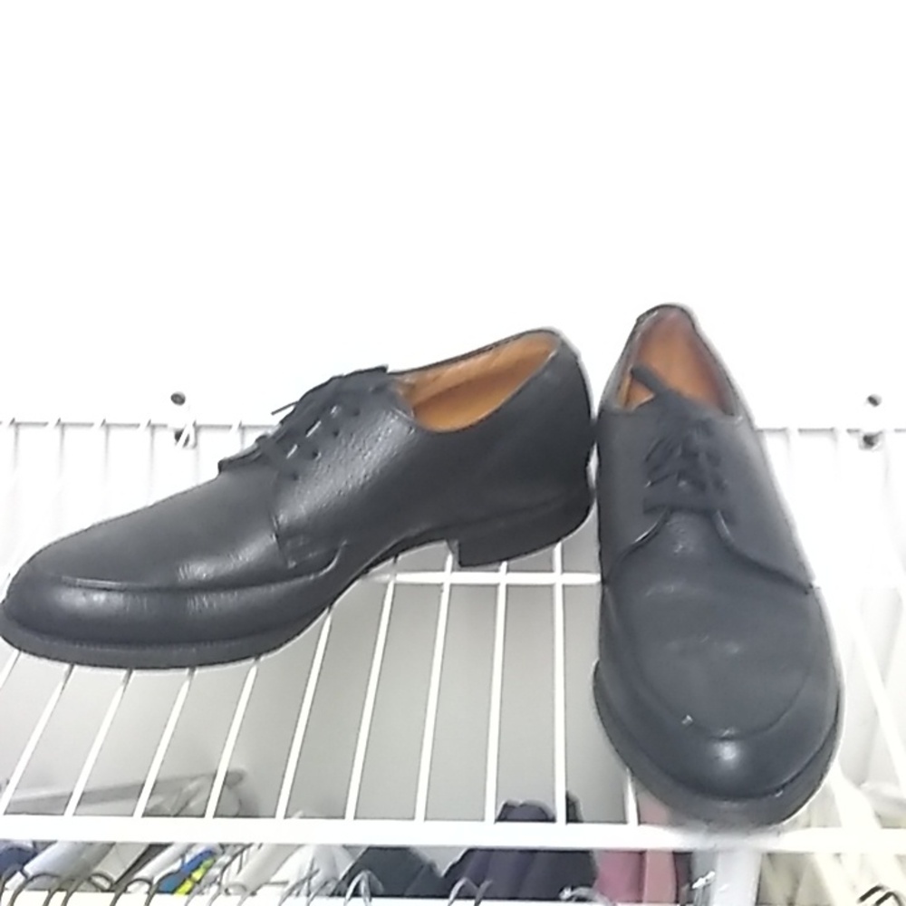 MENS black leather tie shoes